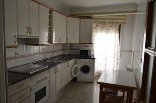 Miete Etagenwohnung in Calle san pedro 13. Apartamento /  zona centro