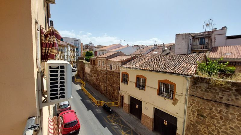 Foto 827b37c8-2682-4e30-aac3-893fe2edca4c. Piso en calle ronda del salvador 59 piso reormado en Plasencia