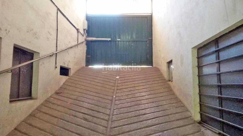 Foto bf30065b-ed97-41d9-bfd1-ae749e06747a. Autoparkplatz in calle alhamar 43 in Fígares Granada