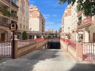 Aparcament cotxe a Angustias - Chana - Encina. Plaza de garaje villa pineda