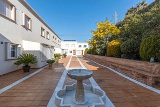 Chalet en Calle mirador de rolando 4. Casa en venta en granada