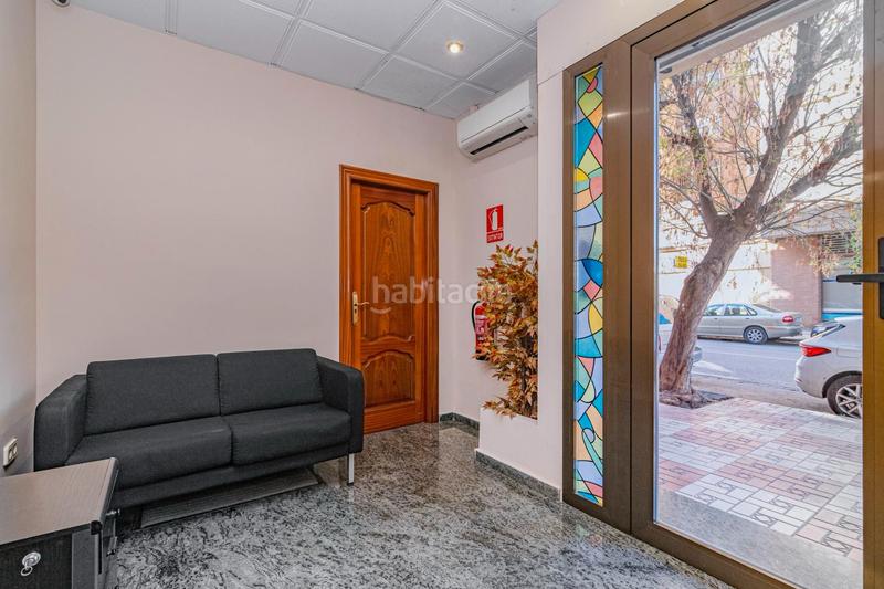 Foto 2ab3c623-5f57-4960-b6b6-90288472b05f. Alquiler local comercial  286 mts junto neptuno e inmaculada en Granada