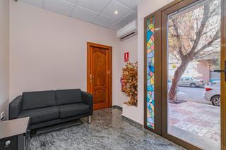 Business premise in Fígares