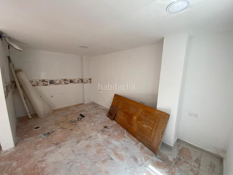 Foto c3f8d645-14af-4820-be03-ac31428aac87. Casa  chalet 6 dormitorios chana-av. andalucia en Granada