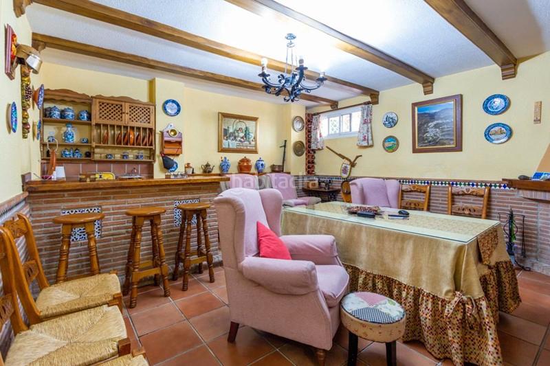 Foto 7c845fb4-a735-4f50-b3f3-cce1730babe0. Semi detached house with parking in Castaño - Mirasierra Granada