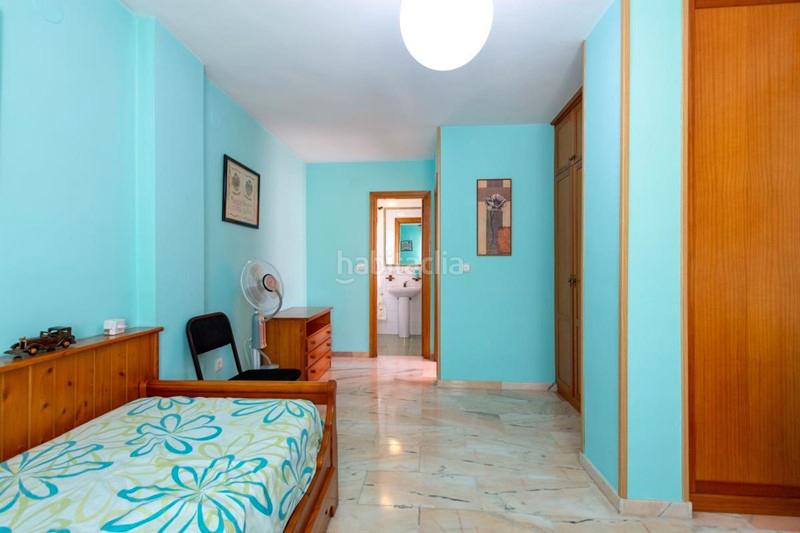 Foto 9babc8ff-f4f8-4d30-b82e-4c67b5ff4917. Semi detached house with parking in Castaño - Mirasierra Granada