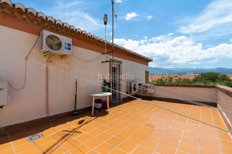 Foto ca302c9a-c9d5-40f7-be1a-d0a65ff66f6e. Semi detached house with parking in Castaño - Mirasierra Granada