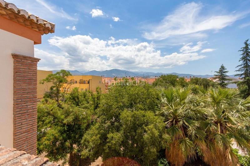 Foto f7dd1068-90ee-4078-b9b5-39dcfe108bd4. Semi detached house with parking in Castaño - Mirasierra Granada