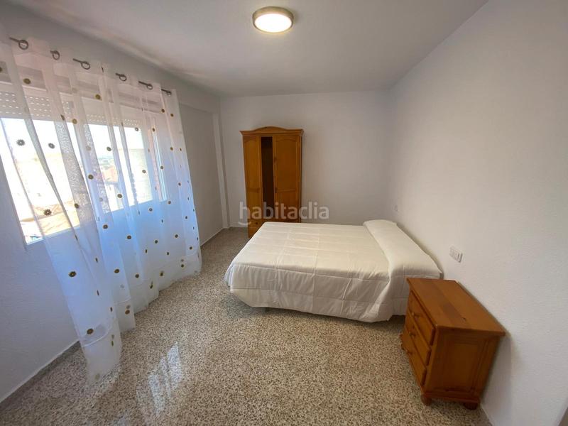 Foto f44e300f-dfd2-4bd9-9f3b-89c89fee643f. Alquiler piso en calle ledaña 1 piso en alquiler para estudiantes en chana en Granada
