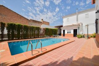Chalet à Fuente Vaqueros. Chalet en venta  en pedro ruiz