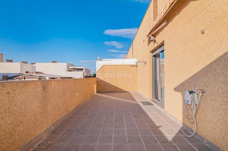 Foto 80656d08-5c55-4f92-84a4-87f7fdd0a48d. Attico in calle palencia 16 in Las Tres Cruces Armilla