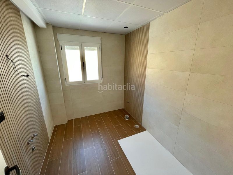 Foto 23e9220d-077e-46e9-83ba-60d07180a22c. Casa amb xemeneia aparcament a Alfacar