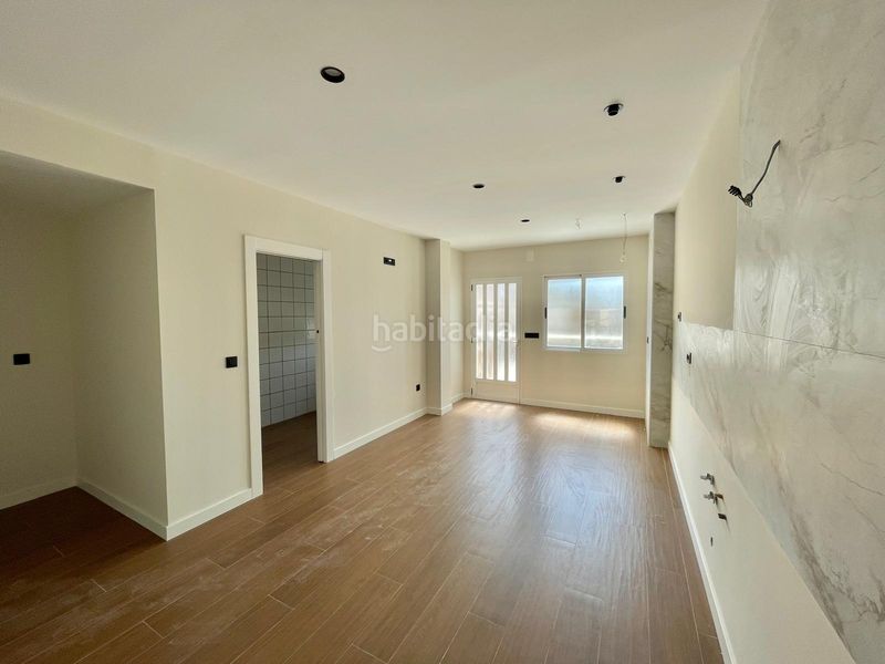 Foto a08ad223-7e13-4a8f-b06b-05e375556e81. Casa amb xemeneia aparcament a Alfacar
