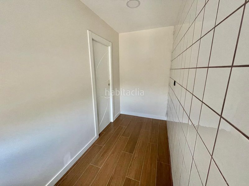Foto f565dd5d-faff-4136-8bbc-9f403c07c932. Casa amb xemeneia aparcament a Alfacar