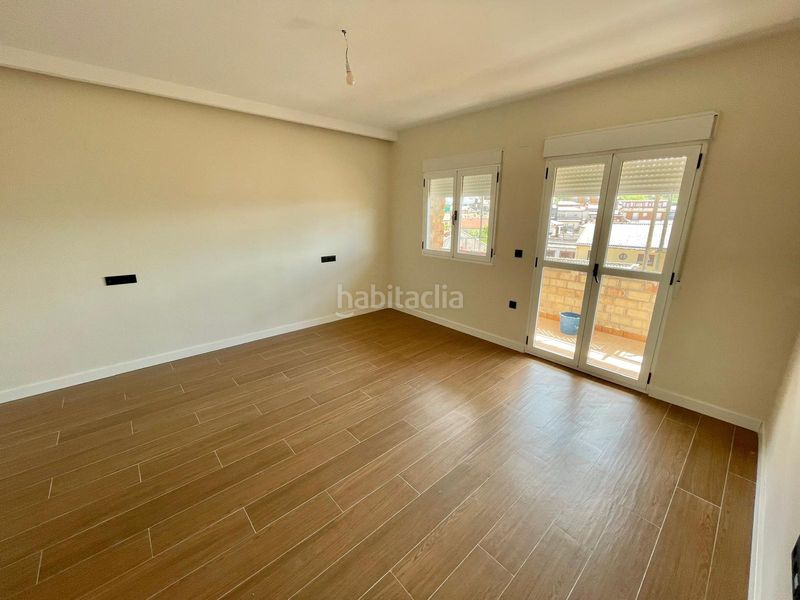 Foto fcd9c720-2ee9-4438-9637-ada454f3c659. Casa amb xemeneia aparcament a Alfacar