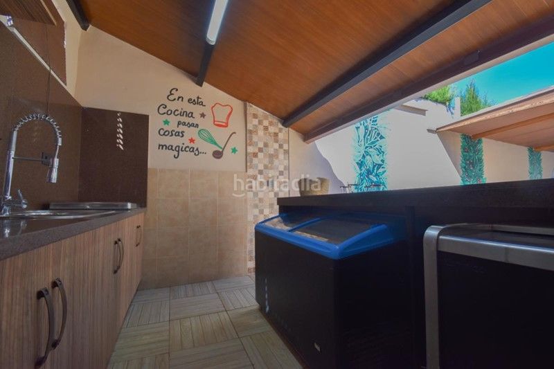 Foto dca51696-1b7d-4ba1-9473-b5bbf2722ec2. Xalet amb piscina a Albolote