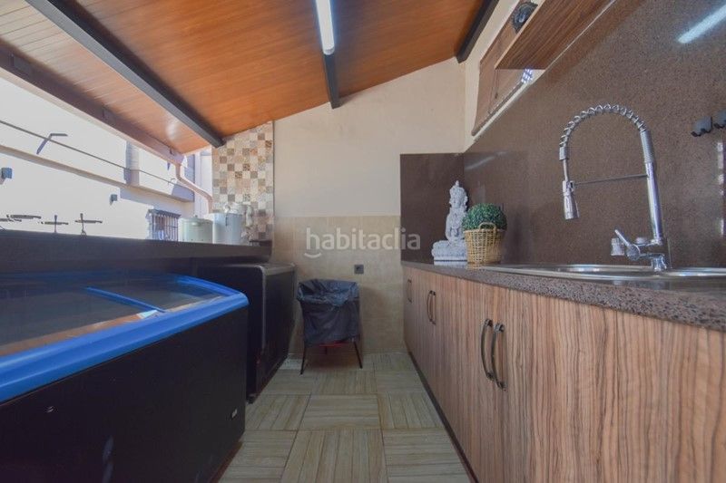 Foto e7d39618-5d5f-4f2e-a059-6b989584fa42. Xalet amb piscina a Albolote