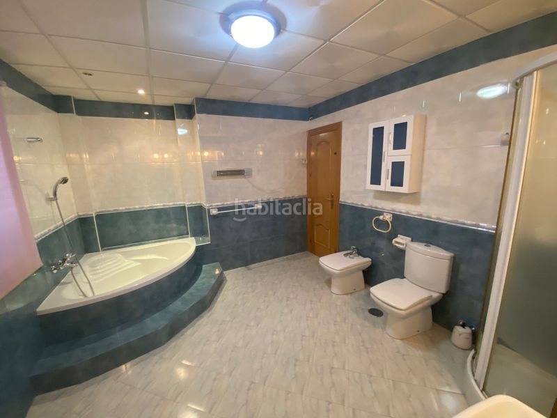Foto 0ebcd830-5673-4cc4-b608-f2168e577095. Casa amb aparcament a Santa Fe