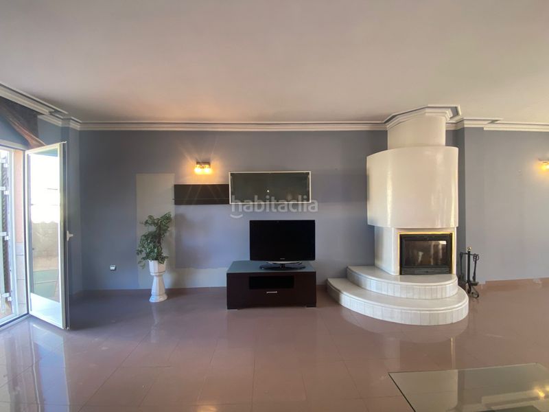 Foto 3a8934f4-0d78-46f5-9794-30f6071d8341. Casa amb aparcament a Santa Fe