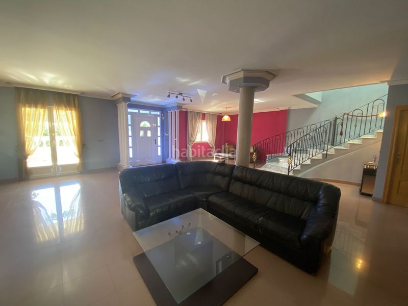 Foto a715cf2f-aba1-4270-8e54-cb8058b92072. Casa amb aparcament a Santa Fe