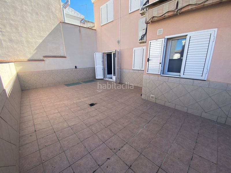 Foto d98310cb-ccf7-49e5-94d3-ab20e1f60651. Casa amb aparcament a Santa Fe