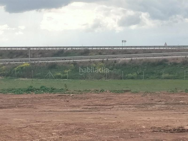 Foto f96c87e8-8b2b-4bd8-8f2f-f3099b71cea8. Finca rústica a Belicena Vegas del Genil