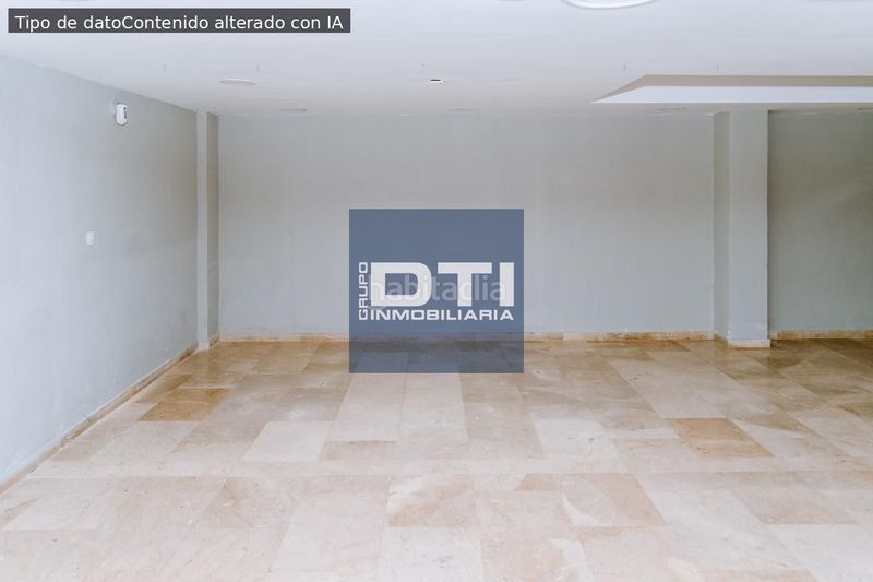 Foto 428b8606-d66a-4e00-a38a-f35f69e20f8a. Local comercial a rascón 24 a Centro Huelva