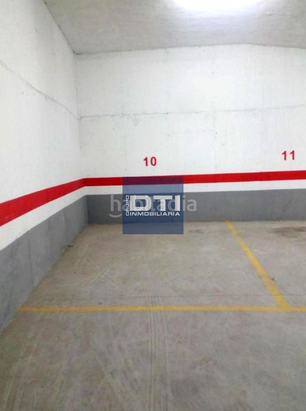 Foto f2b156ec-2027-45fc-a6d1-983c8065c7de. Aparcament cotxe a San Pedro Albacete