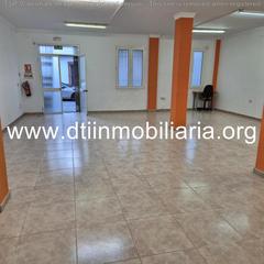 Location Local commercial  San sebastián. Rfa.3006 se alquila local céntrico en la palma del condado huelv