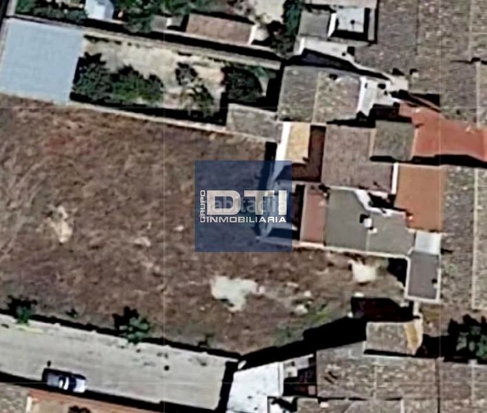 Foto ae860cff-14c1-40fe-aedd-19d3c6bc4e52. Terreny residencial a Roda (La)