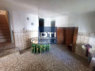 Masia a Balazote. Casa en venta en balazote de 200 m con patio, 3 dormitorios y gr