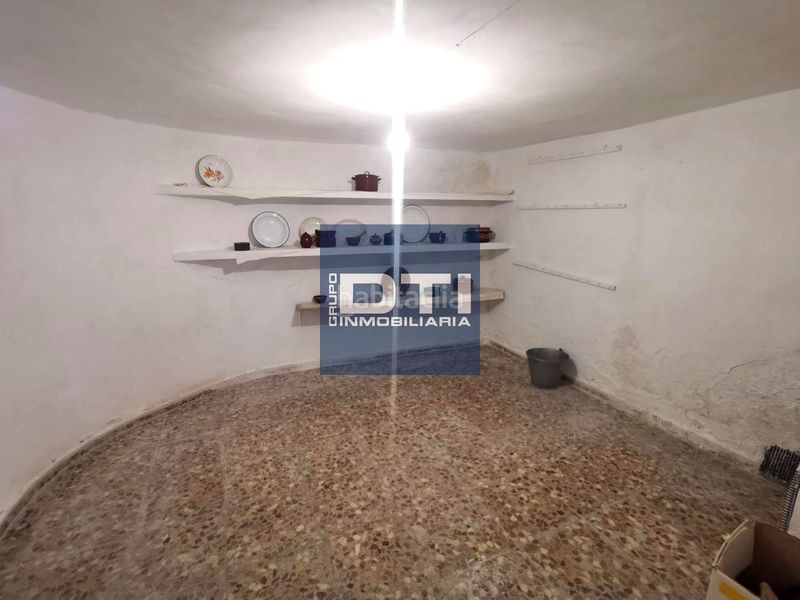 Foto 5f52effb-1d4f-44eb-a942-8f6c66d4e74e. Masia amb aparcament a Balazote