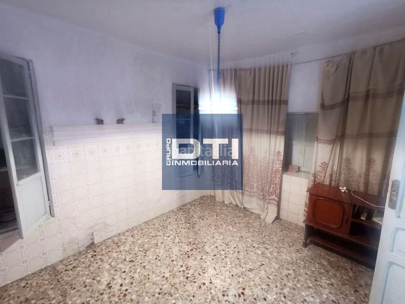 Foto 7fe28799-5cdb-4977-8375-6ef9347539c3. Masia amb aparcament a Balazote