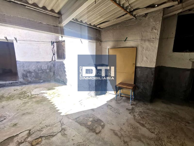 Foto bdab31fe-d446-484c-81a9-b4dfa89de5ed. Masia amb aparcament a Balazote