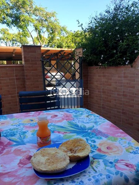 Foto a4aaa270-4122-45cb-bd1a-fabb843d8a31. Casa amb aparcament piscina a Islantilla golf Islantilla