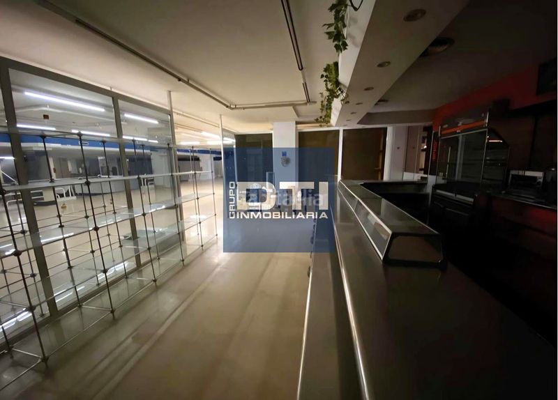 Foto 04058ae0-9eb2-4b3c-b13f-3b86a8062782. Local comercial a Centro Albacete