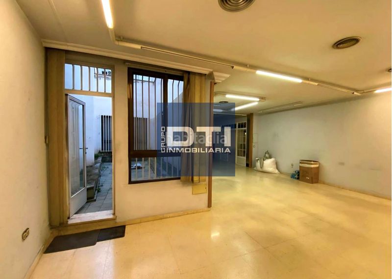 Foto 68d408a6-9861-4cfb-bcc9-02f68f178251. Local comercial a Centro Albacete