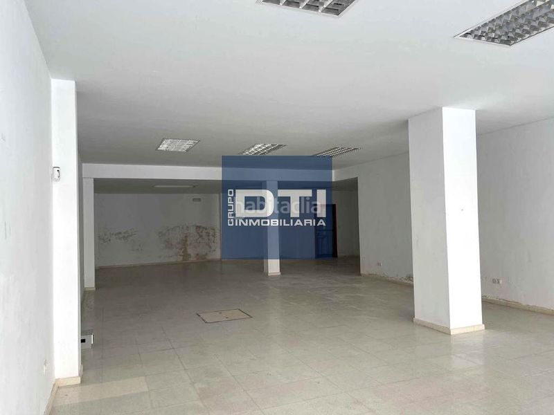 Foto 145554f9-9bfb-4683-9dc4-875a519b0485. Local comercial a Coria del Río