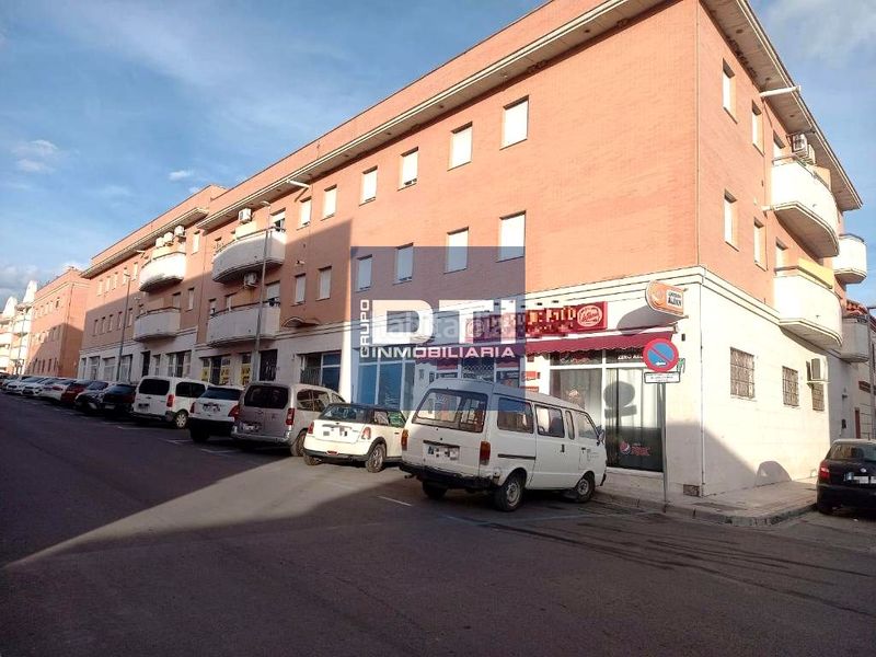 Foto 409eec8c-9110-4fff-bbaf-33dcaee805c0. Local comercial a Coria del Río