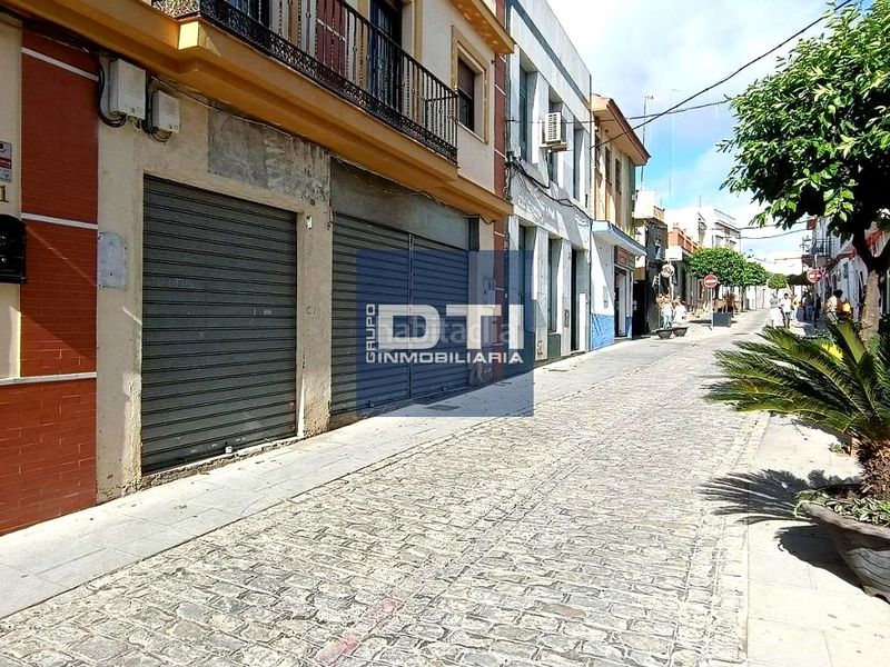 Foto 942d005a-5ede-4c46-a369-8c81f547eaa2. Local comercial a Centro Bormujos