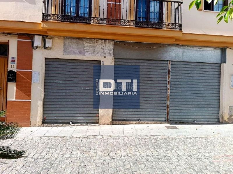 Foto d361ac26-f9b5-467b-922b-c52d2c6f46fa. Local comercial a Centro Bormujos