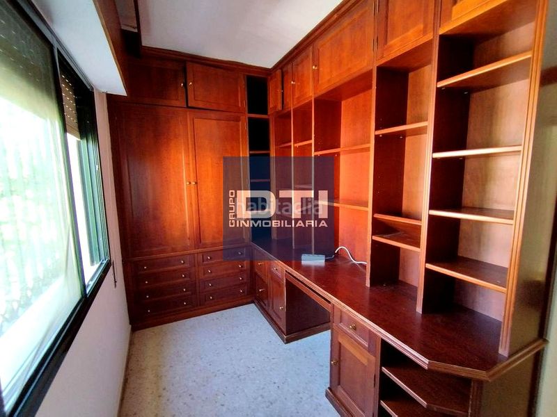 Foto 7b2cc07f-7fea-4646-90ac-462c698712bb. Casa a colores - entreparques Sevilla