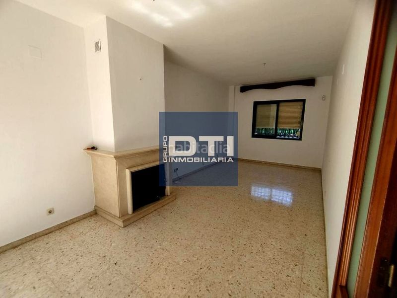 Foto 930762c3-d9ab-473e-a419-b04cc29d74ad. Casa a colores - entreparques Sevilla
