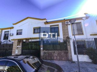 House  Constantino ponce de la fuente. Casa en venta en c. constantino ponce de la fuente, 3, sevilla,
