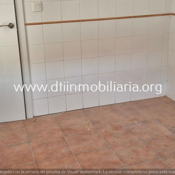 Foto f7c8b295-78e3-4117-a723-42eaf6f12cf8. Casa a Palma del Condado (La)