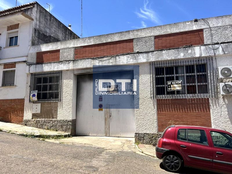 Foto be0dd229-b511-4075-8f7d-516c5e2c3476. Capannone industriale in Cortegana