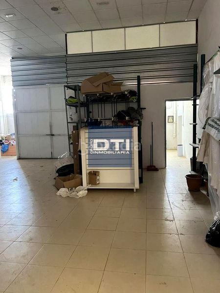 Foto cd89f534-e479-4d60-a118-6c0a0c8ec30f. Capannone industriale in Cortegana
