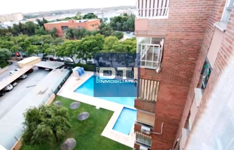 Foto dc2faa5e-d4e3-47b1-8586-8326173972bc. Àtic amb calefacció aparcament piscina a Babel Alicante