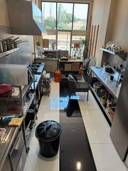 Lloguer Local Comercial  Calle el califa. Zona prime local comercial con mucho paso
