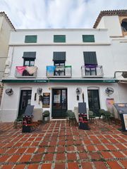 Miete Geschäftsraum in Plaza de los naranjos 8. Zona prime restaurante pl bja y 1a más un ático con 3 dormitorio
